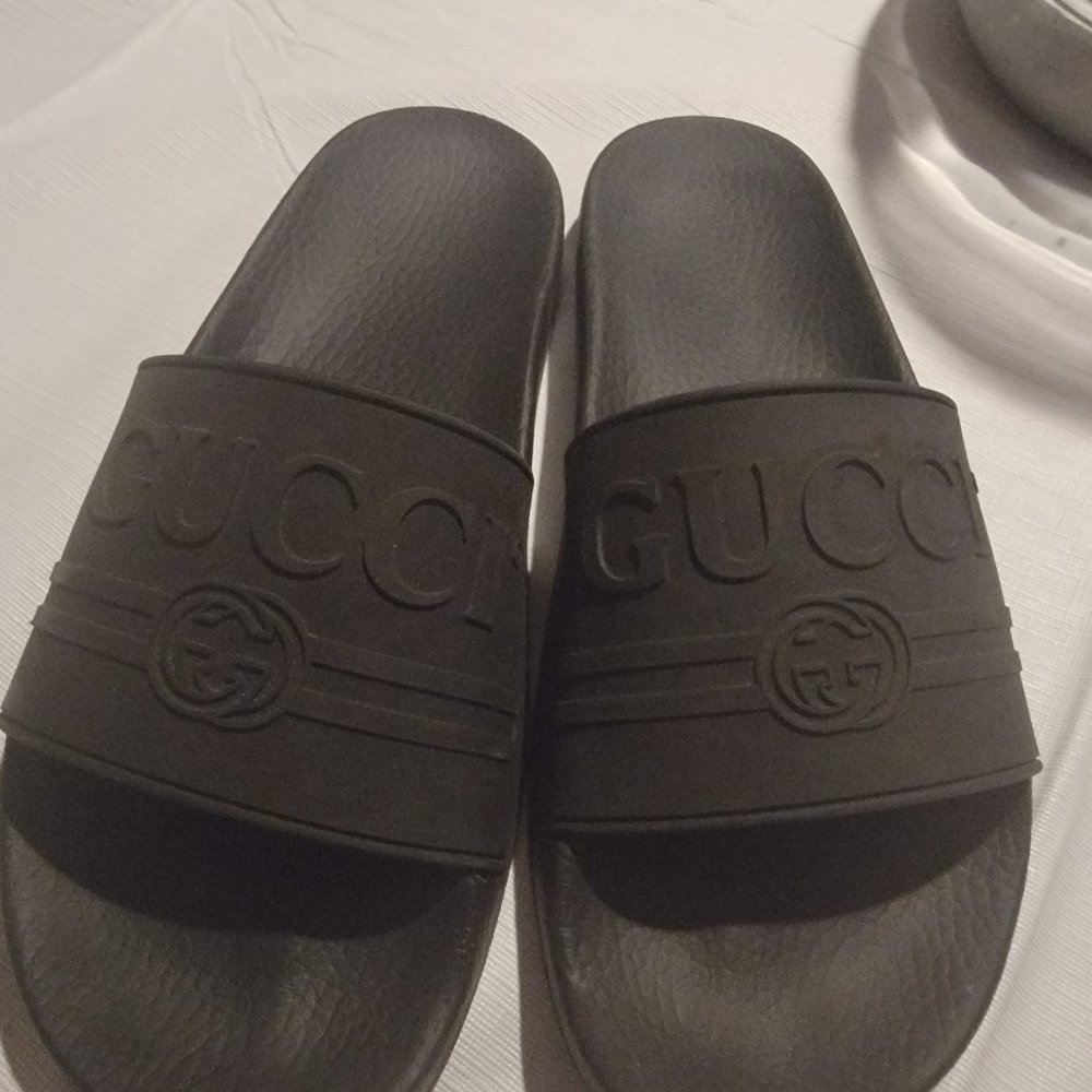 Gucci slides